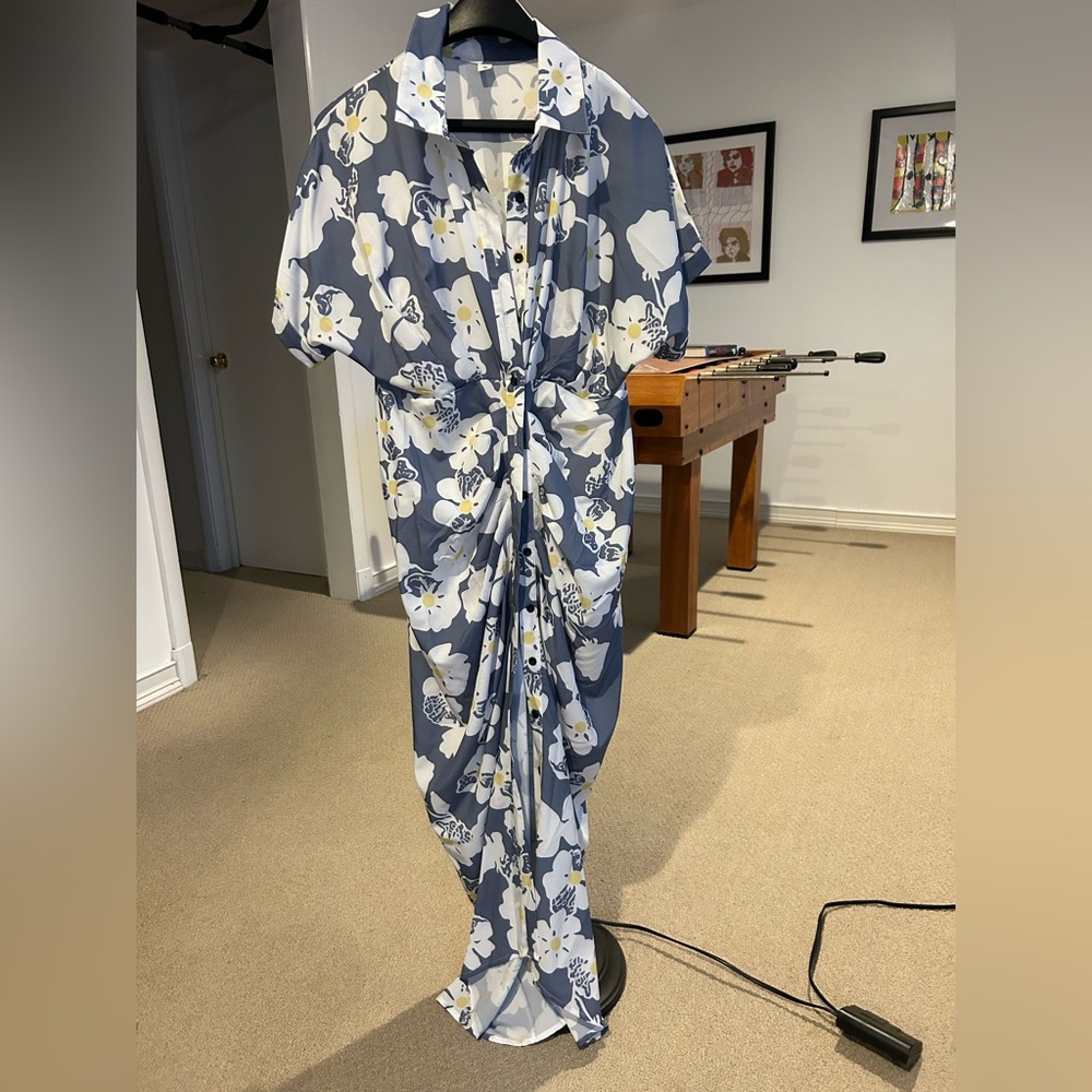 Buttoned floral dress